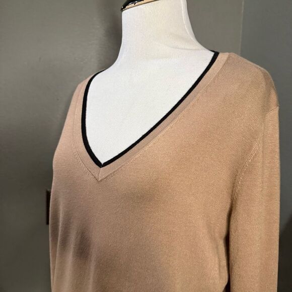 Halogen contrast Trim Sweater Tan Black V-neck Slit Sleeves - Picture 3 of 11